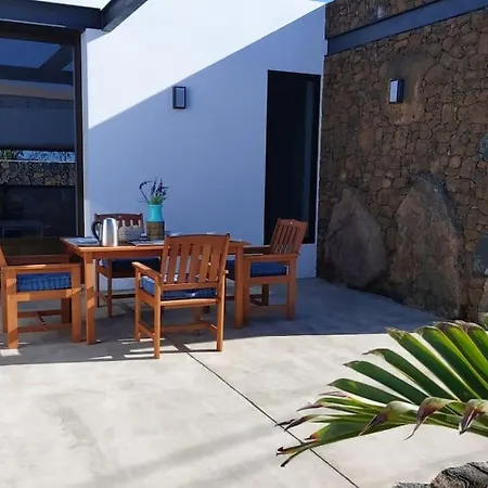 Casa Noe * Lajares